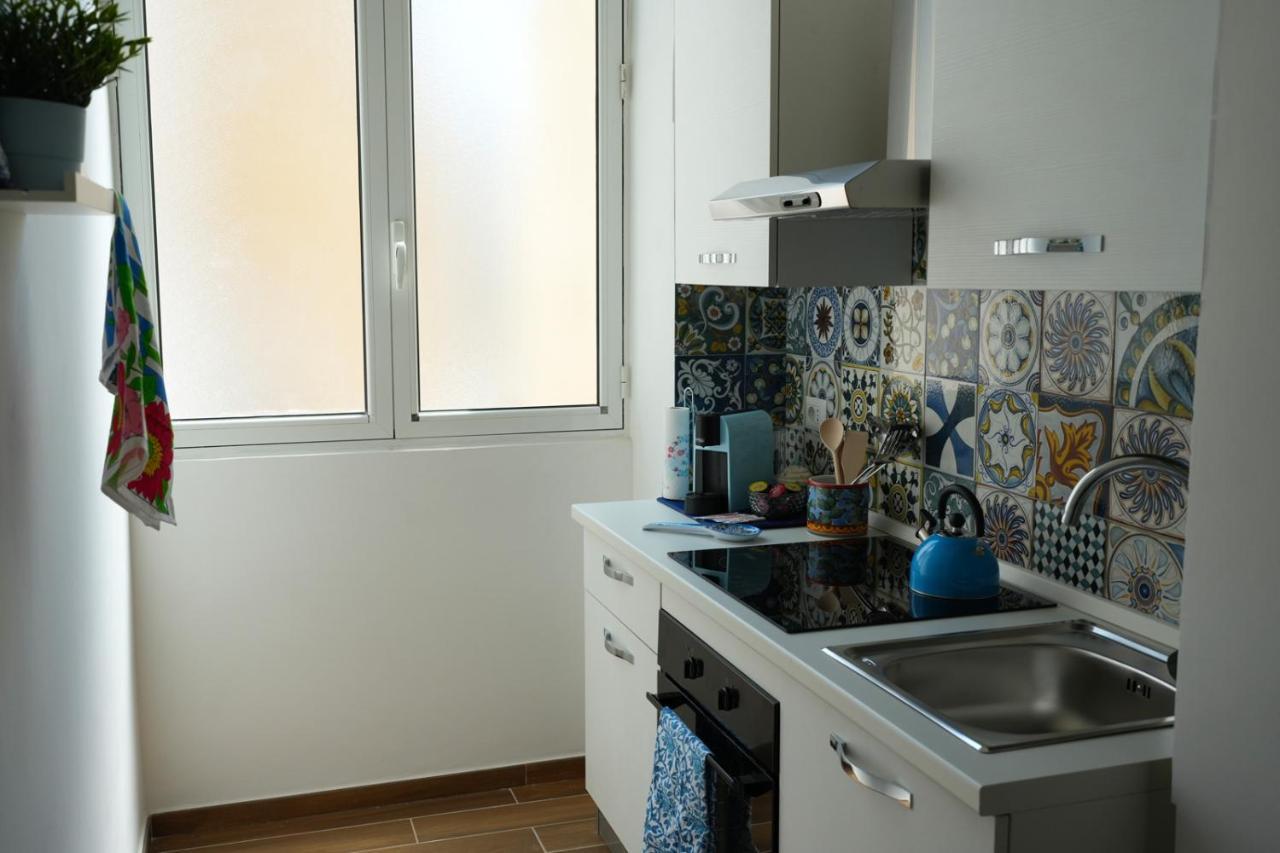 Palazzo Manzoni Apartments Барі Номер фото