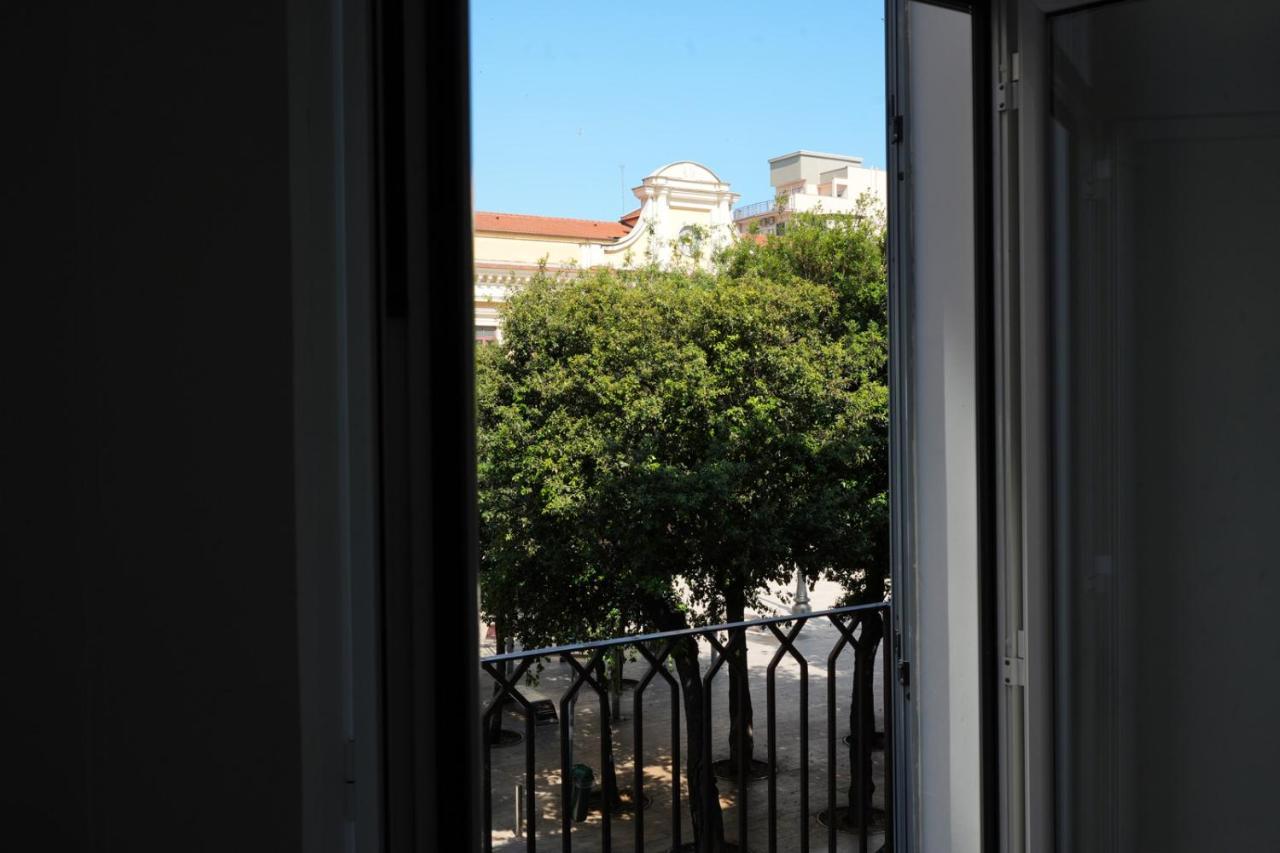 Palazzo Manzoni Apartments Барі Екстер'єр фото