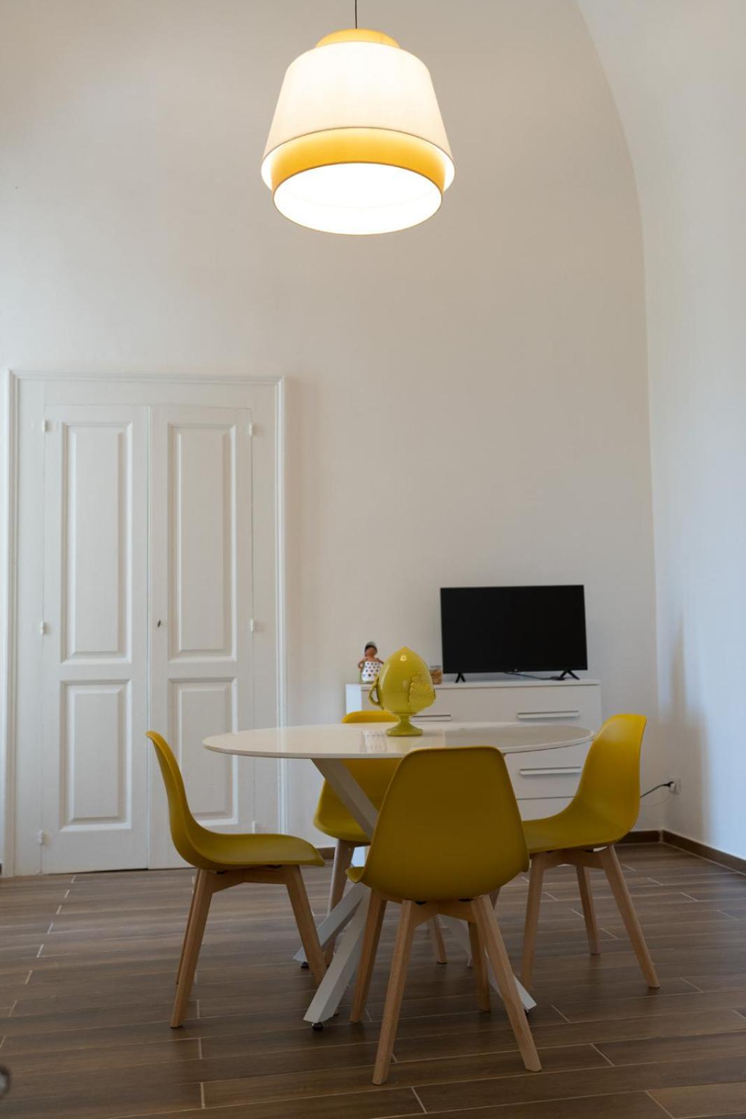 Palazzo Manzoni Apartments Барі Номер фото